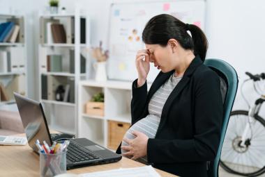 Pregnant woman with migraine